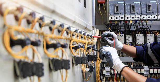 Professional Electrician technician working in Jamaica Beach, TX